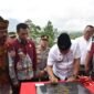 Foto : Bupati Malang HM. Sanusi saat meresmikan wisata desa BonPI