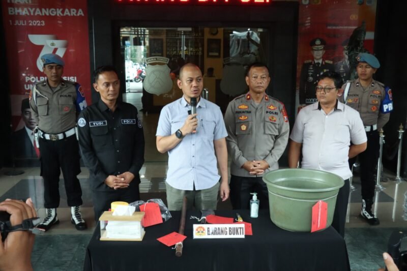 Foto : Kasat Reskrim Kompol Danang Yudanto, dalam keterangannya saat press release di Mapolresta Malang Kota