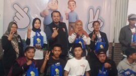 Foto : Founder RIPKI FOUNDATION, Ripkianto ST. MT saat gelar nobar debat cares