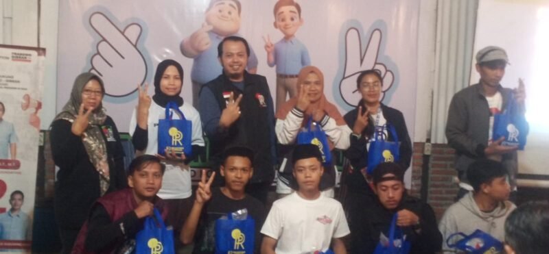 Foto : Founder RIPKI FOUNDATION, Ripkianto ST. MT saat gelar nobar debat cares