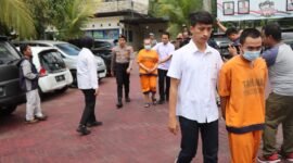 Foto : Kedua pelaku yang diamankan atas kasus tindak pidana perdagangan orang (TPPO)