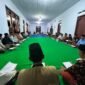 Foto : Lebih dari 300 kyai desa di Kediri melaksanakan istighosah bersama
