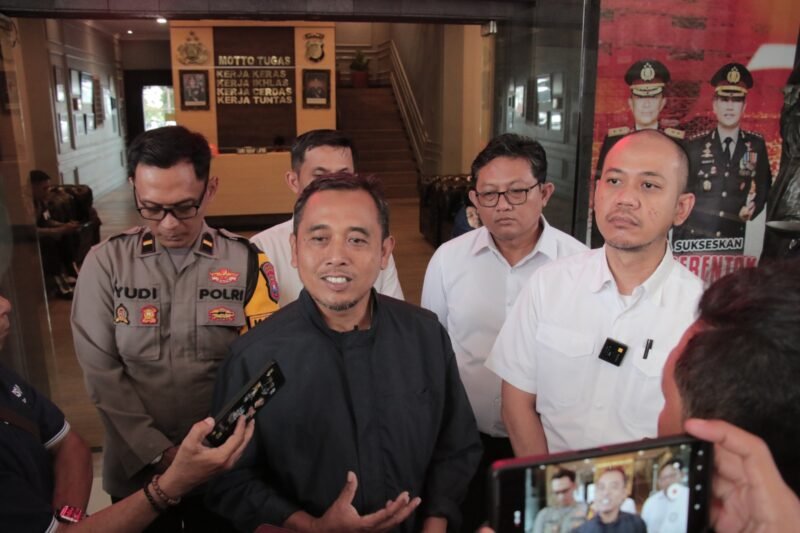 Foto : Kasat Reskrim Polresta Malang Kota, Kompol Danang Yudanto (baju putih) beberkan hasil penyelidikan adanya isu begal