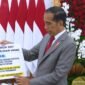 Caption. Presiden Jokowi saat memberikan keterangan pers perihal pernyataan Presiden boleh berkampanye. (Sumber foto Setpres)