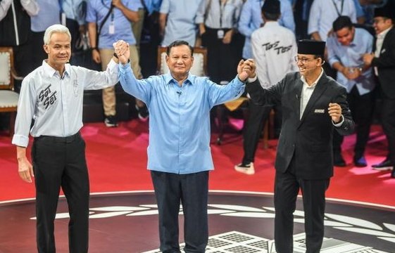 Caption. Debat calon Presiden yang digelar KPU RI (sumber foto google)