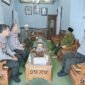 Foto : Kapolsek Lawang Kompol Suwarta., S.H beserta jajarannya melaksanakan kunjungan ke Pondok Pesantren (Ponpes) Putra Putri Al-Muqorrobin