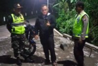 Foto : Tiga Pilar Desa Tamiajeng Kecamatan Tumpang turut serta dalam melakukan sambang pemukiman warganya