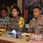 Foto : - Kapolres Pasuruan AKBP Bayu Pratama Gubunagi, S.H., S.I.K., M.Si mendengarkan keluh kesah para Karyawan Perusahaan 