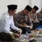 Foto : Kapolres Malang, AKBP Putu Kholis Aryana, didampingi oleh pejabat utama Polres dan Pengasuh Pondok Baitul Mukhlasin saat giat Jumat Curhat