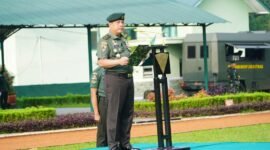 Foto : Irdivif 2 Kostrad Brigadir Jenderal TNI Eventius Teddy Danarto saat membacakan amanat Panglima TNI