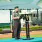 Foto : Irdivif 2 Kostrad Brigadir Jenderal TNI Eventius Teddy Danarto saat membacakan amanat Panglima TNI