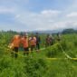 Foto : petugas gabungan dari Polsek Singosari dan Tim Identifikasi Satreskrim Polres Malang melakukan olah Tempat Kejadian Perkara (TKP)