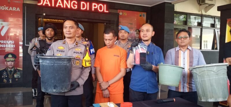 Foto : Kasat Reskrim Polresta Malang Kota Kompol Danang Yudanto saat press riise pengungkaan kasus mutiasi