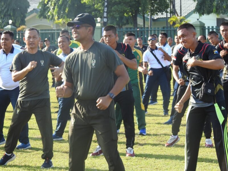 Foto : TNI - Polri dan Purnawirawan olahraga bersama