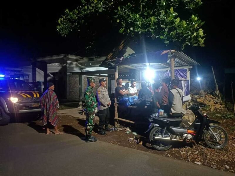 Foto : Polres Malang bersama TNI intensif melakukan patroli menjelang Pemilihan Umum 2024