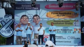 Foto : Relawan pendukung Capres 02 Prabowo - Gibran gelar acara senam Gemoy di Kota Malang