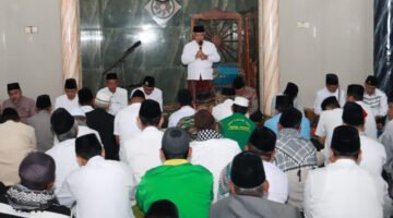 Foto : Bupati Malang, Drs. H. M. Sanusi, M.M Kembali melaksanakan kegiatan Shubuh Keliling (Shuling) di Masjid Al-Hidayah