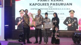 Foto : Dandim 0819/Pasuruan Letkol Arh Noor Iskak S.T. menghadiri acara pisah sambut Kapolres Pasuruan