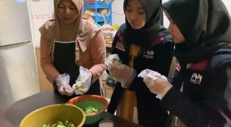 Foto : mahasiswa Universitas Muhammadiyah Malang (UMM) melangsungkan Program Pengabdian Masyarakat oleh Mahasiswa (PMM) 
