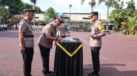Foto : Kapolres Malang, AKBP Putu Kholis Aryana pimpin Sertijab Kasatnarkoba dan Dua Kapolsek