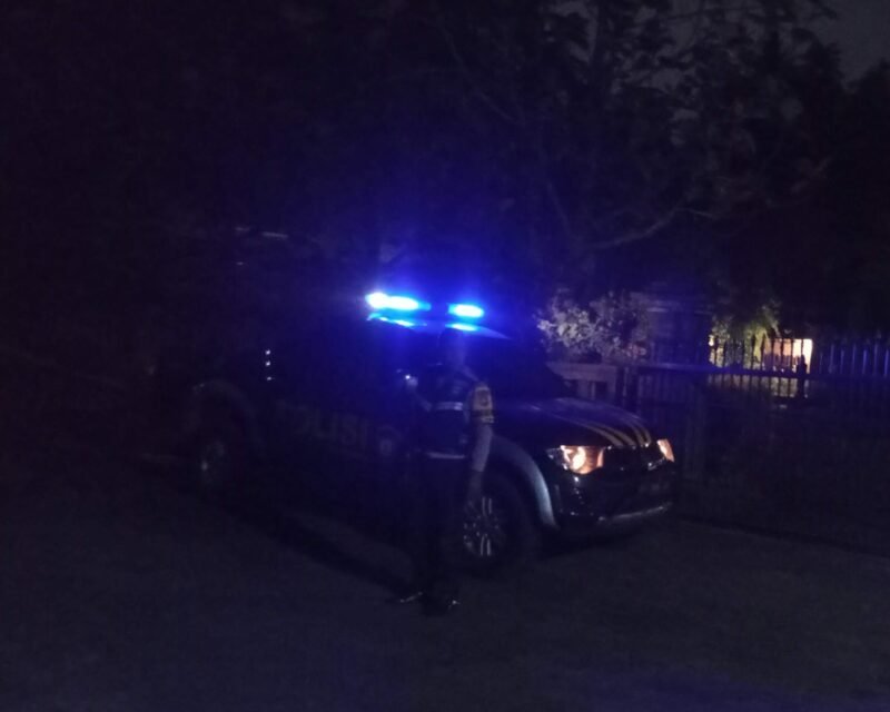 Foto : Anggota Polsek Tumpang gelar Patroli Blue Light On Night antisipasi Kamtibmas di malam hari