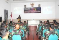 Foto : Komandan Kodim 0819/Pasuruan Letkol Arh Noor Iskak, S.T., memberikan penekanan kepada seluruh prajurit dan PNS Kodim 0819/Pasuruan 
