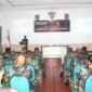 Foto : Komandan Kodim 0819/Pasuruan Letkol Arh Noor Iskak, S.T., memberikan penekanan kepada seluruh prajurit dan PNS Kodim 0819/Pasuruan 