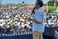 Foto : - Founder Ripki Foundation, Ripkianto menggelorakan kemenangan satu putaran dicara jalan sehat