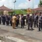 Foto: Desa Kedawungwetan Kecamatan Grati Kabupaten Pasuruan melaksanaan Apel Gelar Pasukan Satlinmas 