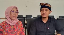Foto : Andi Rachmanto SH bersama Wiwik Sukesi 