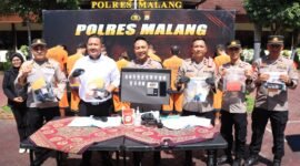 Foto : Wakapolres Malang, Kompol Imam Mustolih, dalam konferensi pers