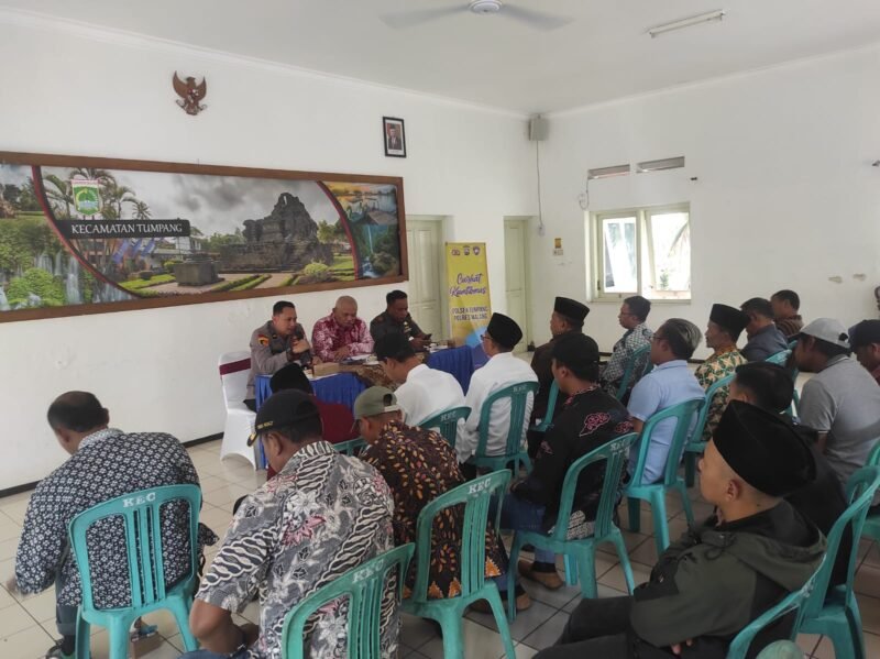Foto : Polsek Tumpang Kembali gelar Jumat Curhat