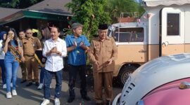 Caption. Bupati Malang H.M Sanusi didampingi Direktur Utama Perum Jasa Yasa R Djoni Sudjatmiko saat melaunching campervan di Pendopo Agung Kabupaten Malang 