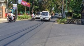 Caption. Ruas jalan Kendalpayak menuju Kepanjen Malang yang sudah dilakukan peningkatan dan perbaikan 