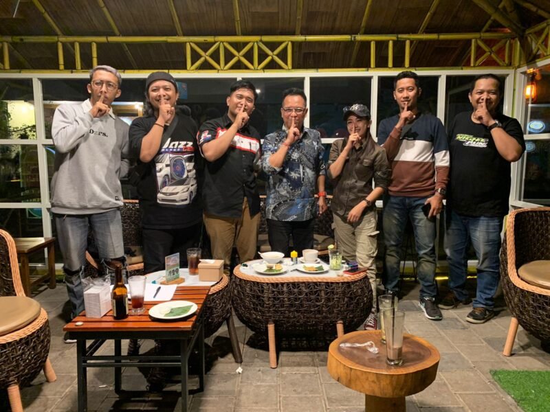 Foto : Panitia “Car Meet Up Paolo Fest 2024” dari Jazz GE8 Malang
