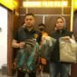 Foto : Kaurbinops Satreskrim Polres Malang, Iptu Ahmad Taufik menunjukkan barang bukti milik pelaku