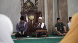 Foto : Pj. Wali Kota Batu, Aries Agung Paewai saat menghadiri kegiatan Safari Ramadan