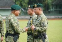 Foto : Panglima Kostrad (Pangkostrad) Letjen TNI Letjen TNI Muhammad Saleh Mustafa saat pimpin upacara sertijab