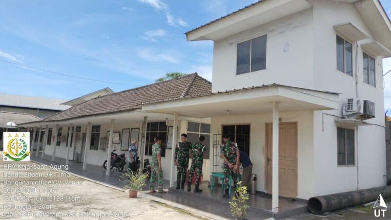 Tim Penyidik Melakukan Penggeledahan
dan Penyitaan Terhadap Beberapa Smelter dan Alat Berat dalam Perkara Komoditas Timah