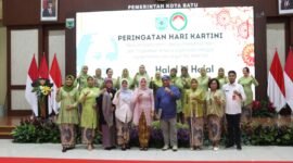 Foto : Dharma Wanita Persatuan (DWP) Kota Batu menggelar peringatan Hari Kartini di Graha Pancasila