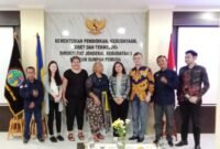 Sesi foto Pengurus Pusat IWO dan Dubes Ukraina, Usai Acara Berlangsung.