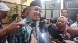 Ket foto. Wakil ketua DPRD kabupaten Malang H.Kholiq saat ditemui awak media usai Rapat Paripurna 