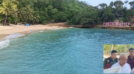 Ket foto, hamparan pasir putih dengan birunya air laut pantai Ngliyep (insert Bupati Malang H.M Sanusi)