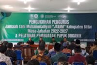 Foto : melakukan pelatihan pembuatan Pupuk Organik dan pelantikan Jamaah Tani Muhammadiyah