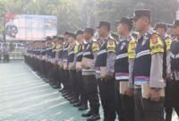Foto : . Sebanyak 123 unit ponsel diberikan kepada 120 petugas kepolisian pengemban fungsi Bhabinkamtibmas