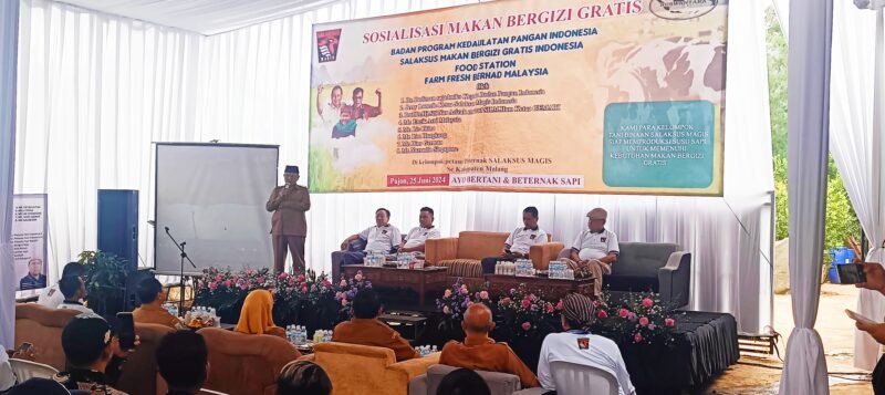 Ket foto. Bupati Malang H.M Sanusi saat membuka sosialisasi program makan bergizi gratis di Desa Pandansari Kecamatan Pujon 