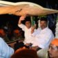 Foto : Abah Gun-Dokter Umar Daftar ke KPU Kabupaten Malang Naik Kereta Kuda