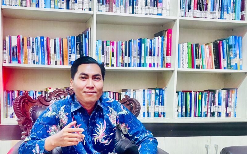 Ket foto. Direktur Pusat Studi Demokrasi dan Kebijakan Publik Asep Suriaman