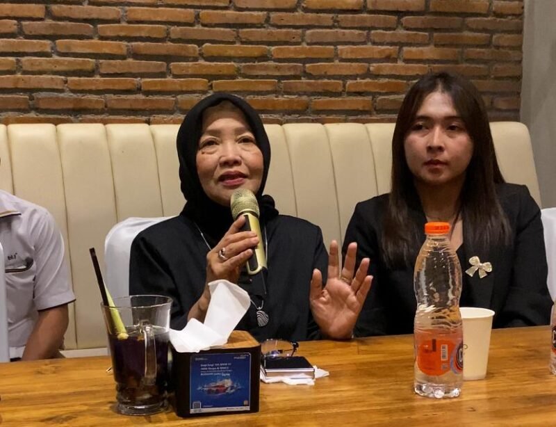 Foto : Bu Nyai Lathifah Sohib saat acara Getering bersama awakMedia dan Influenser