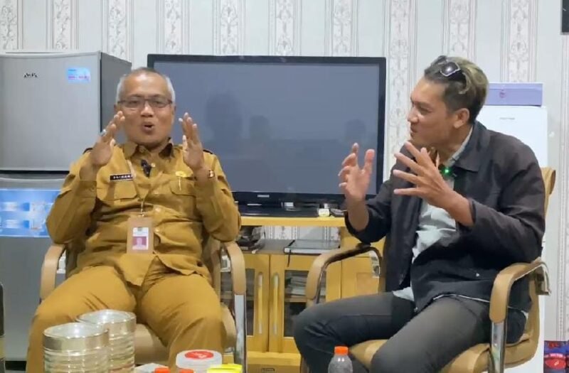 Foto : Kepala Dinas Disporapar Kota Malang Baihaqi, S.Pd., S.E., M.Si., CGCAE saat acara Podcast bersama pendoposatuid